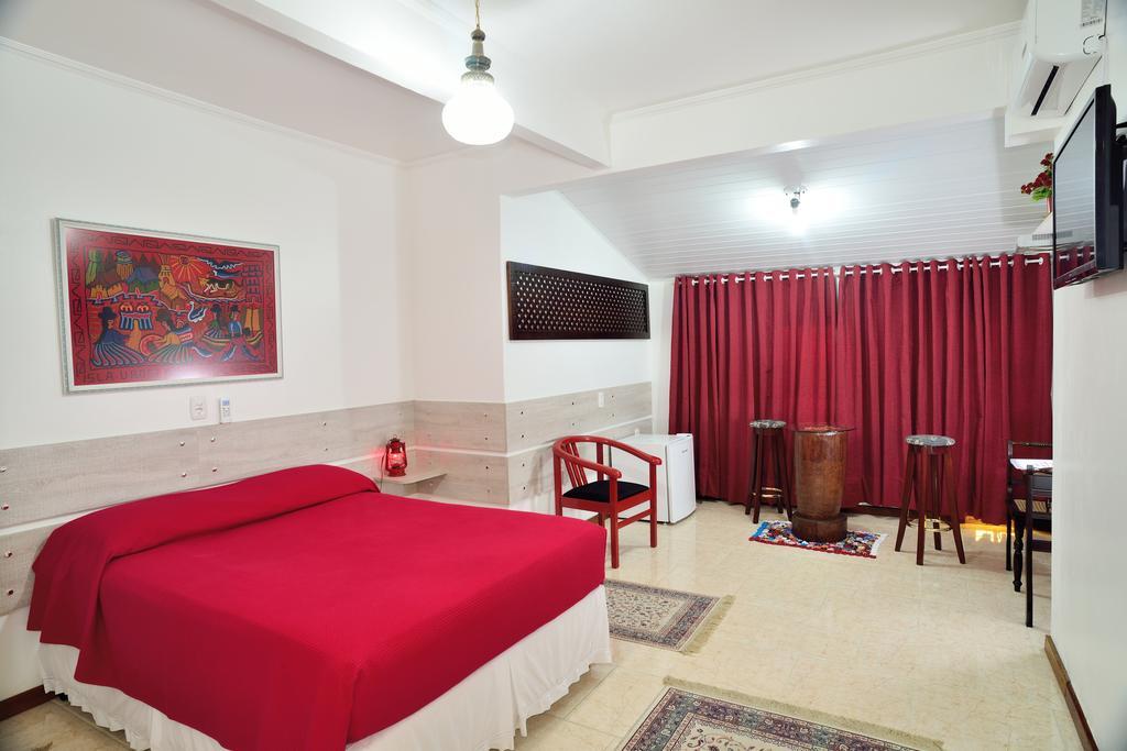 Hotel Pousada Casa Tasca Bento Gonçalves Chambre photo
